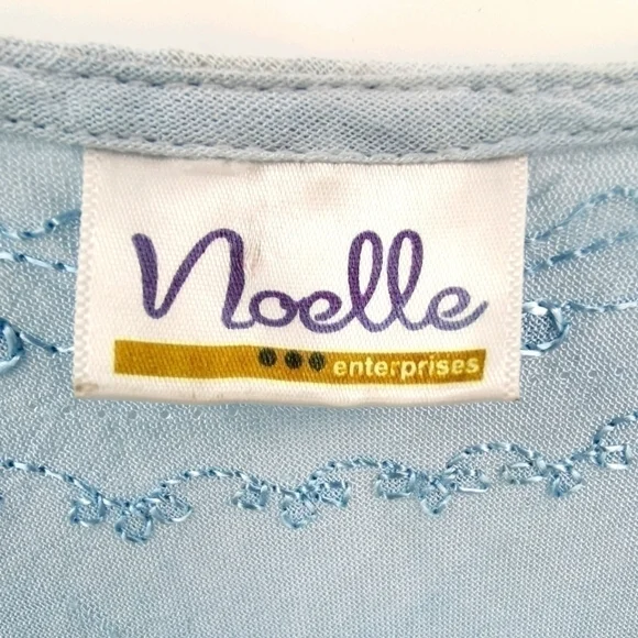 Noelle Women's One Size Blue Embroidered Tank Top - Picture 11 of 13